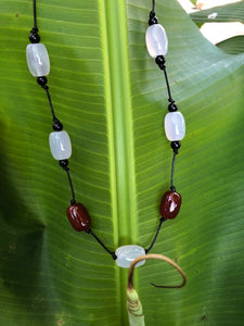 29" 1/2- 30" 1/2 carnelian and white chalcedony white agate necklace