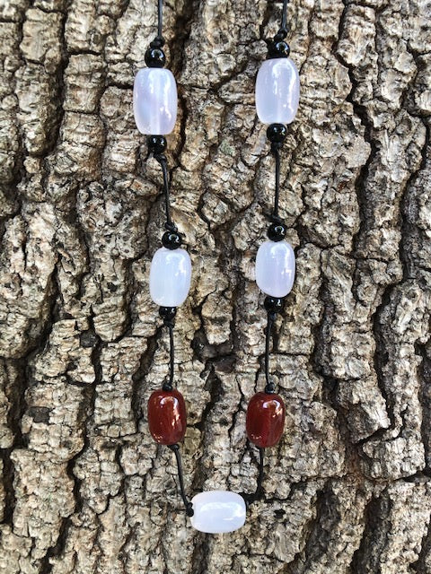 29" 1/2- 30" 1/2 carnelian and white chalcedony white agate necklace